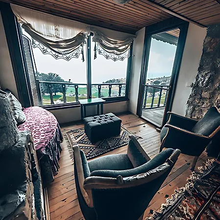 게스트하우스 Yediburunlar Lighthouse Boutique And Restaurant 파랄리아